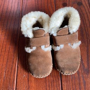 L.L. Bean wicked good slippers (Toddler size 7-8)